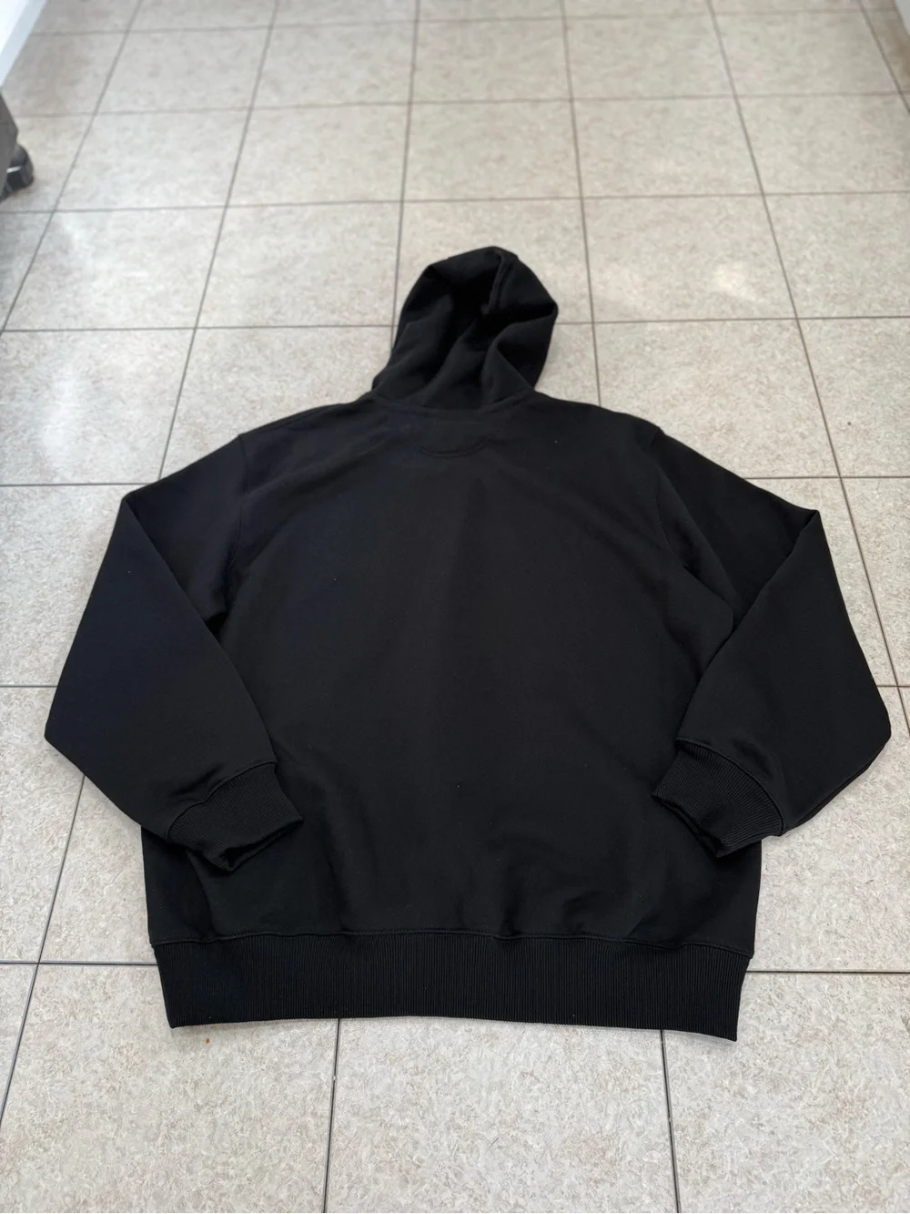 Carhartt Black Pullover Hoodie with Small Chest Graphic - Picture 5 of 6